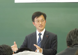 講演